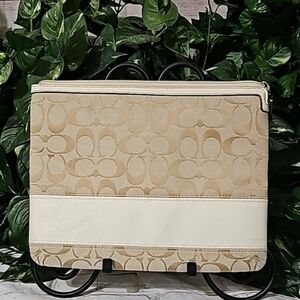 Coach Tablet/Ereaders Sleeve/Pouch